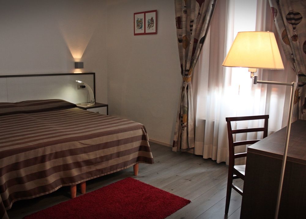 Hotel Magenta Firenze Bagian luar foto
